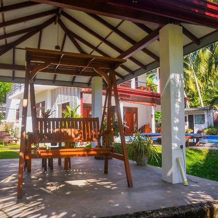 Villa A.Sms Induruwa Extérieur photo