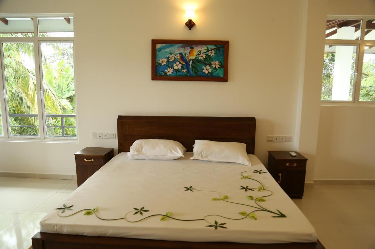 Villa A.Sms Induruwa Extérieur photo