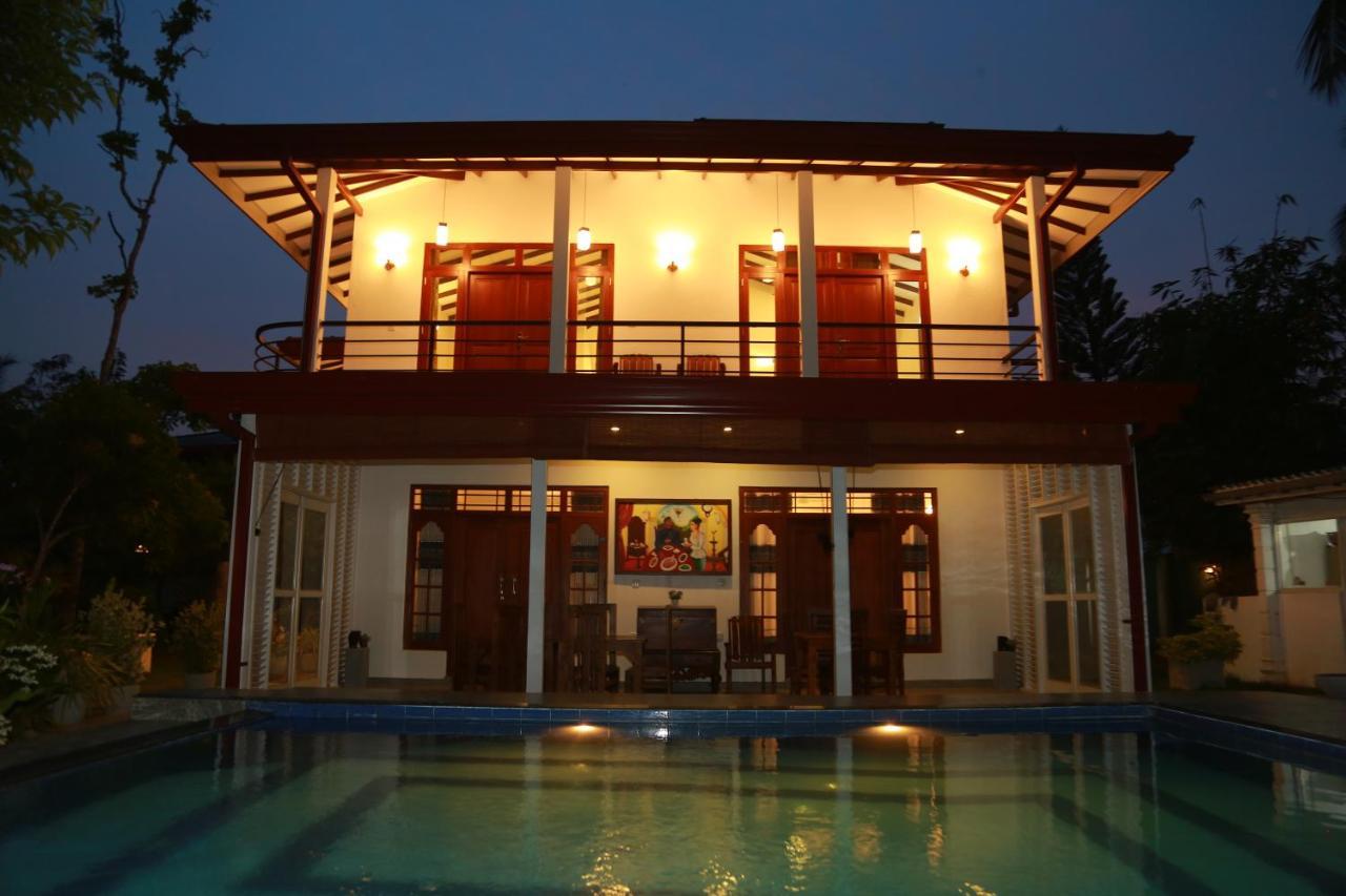 Villa A.Sms Induruwa Extérieur photo