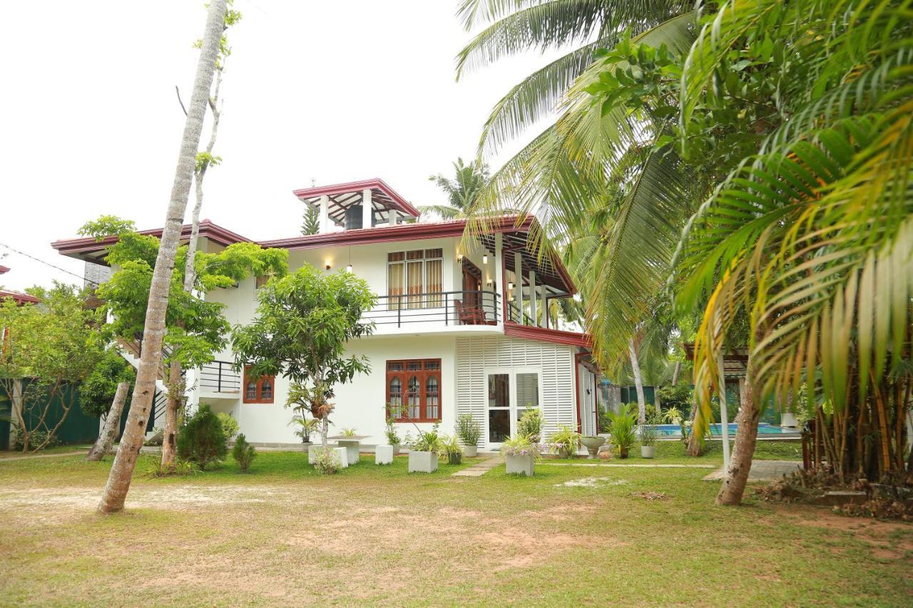 Villa A.Sms Induruwa Extérieur photo