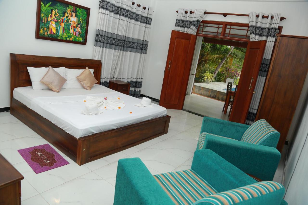 Villa A.Sms Induruwa Extérieur photo