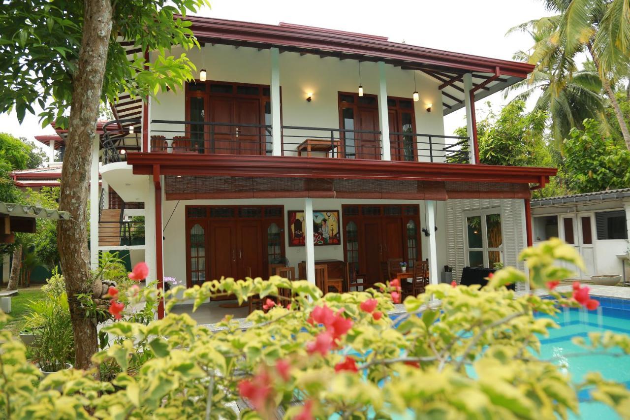 Villa A.Sms Induruwa Extérieur photo