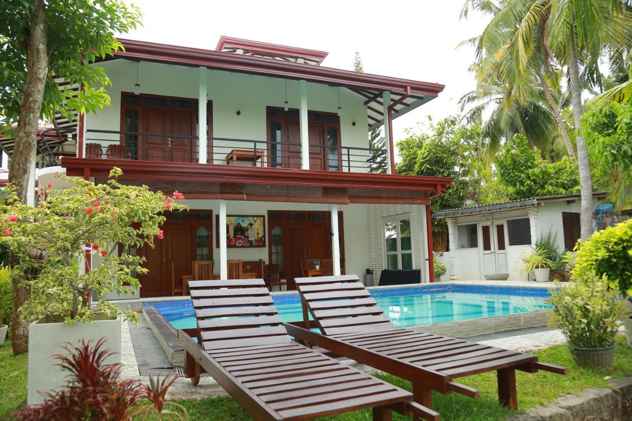 Villa A.Sms Induruwa Extérieur photo