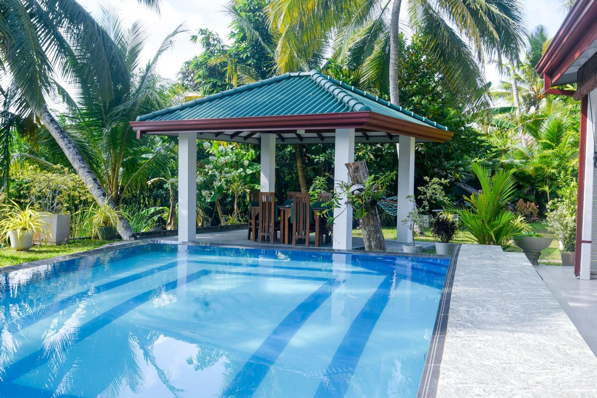 Villa A.Sms Induruwa Extérieur photo
