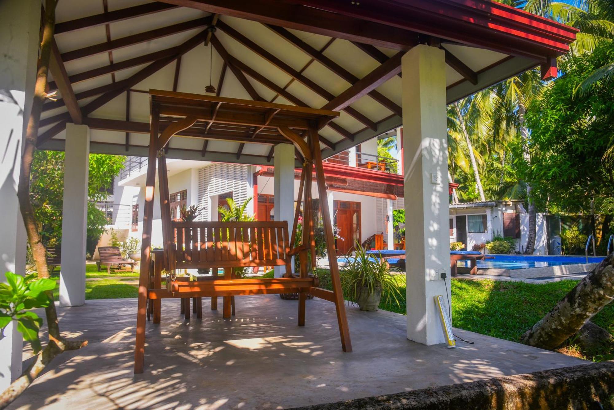 Villa A.Sms Induruwa Extérieur photo