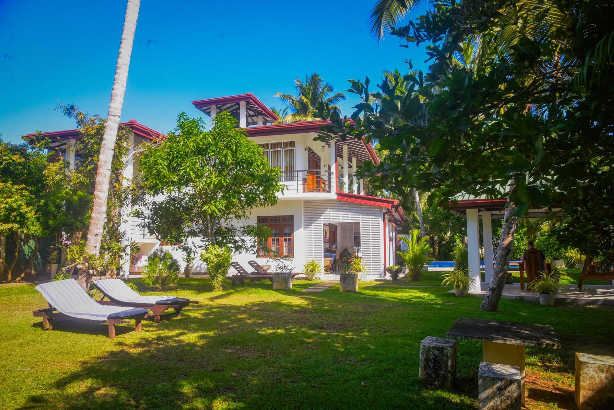 Villa A.Sms Induruwa Extérieur photo